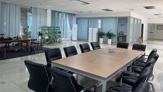 100cf3d3-058b-4394-a429-01a3fc219661